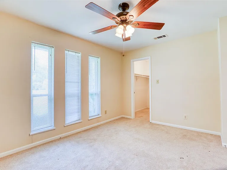 607 Rosewood Dr — Photo 38