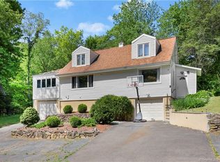 5 Beech St, Derby, CT 06418