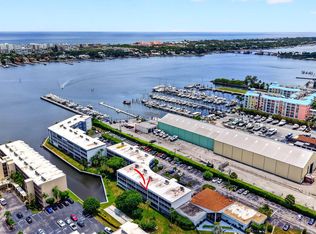 200 Waterway Dr S APT 303, Lantana, FL 33462