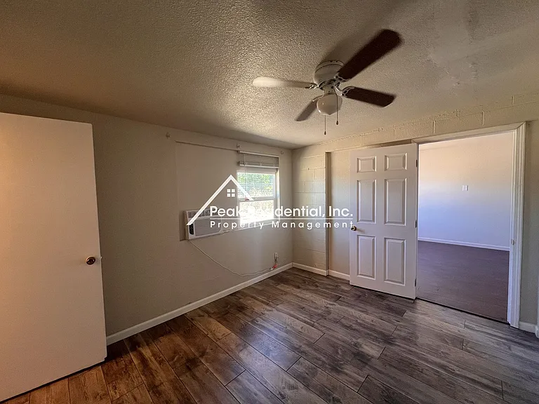 3201 Leona Cir — Photo 11