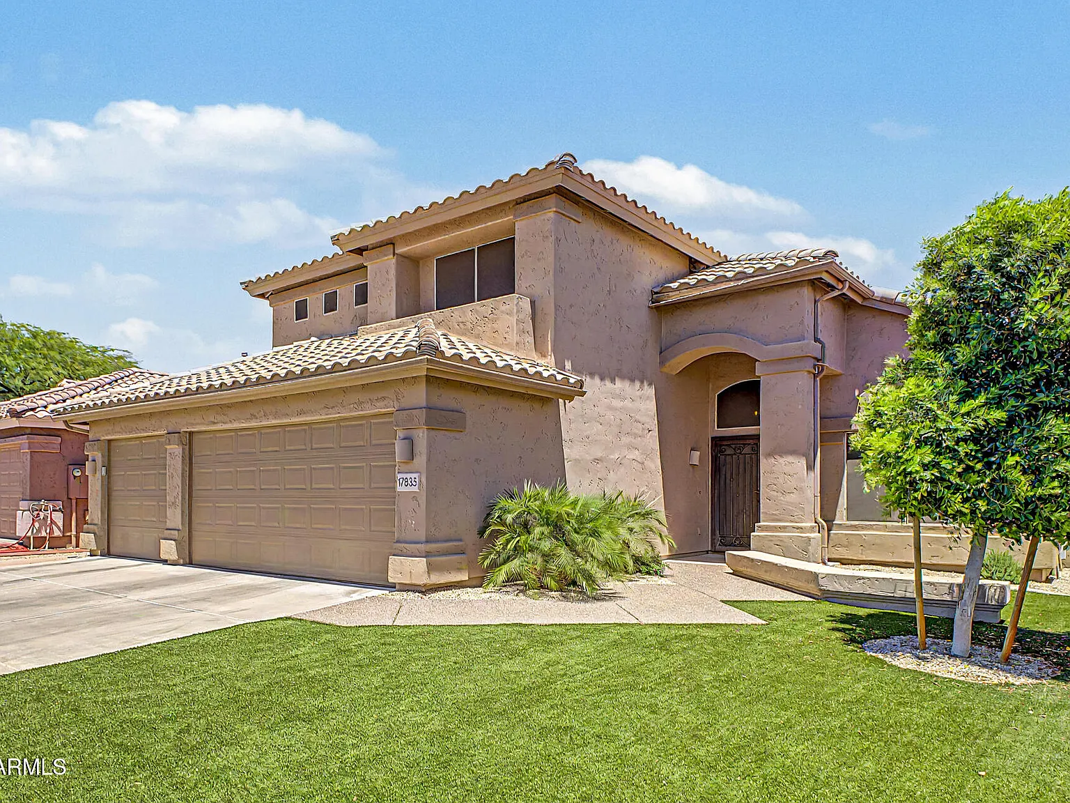 4 bed, 3.0 bath, 2504 sqft, $4,650 — Photo 3