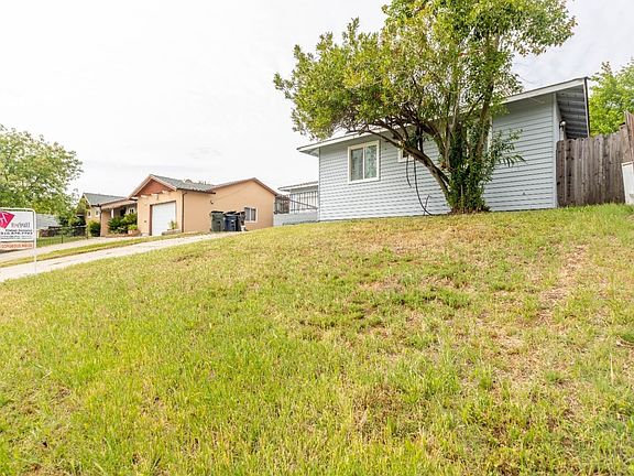5th image of 7433 Grand Oaks Blvd