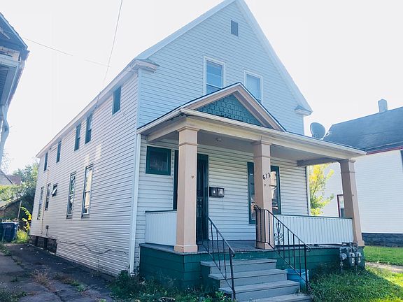 3rd image of 613 Goodyear Ave #2
