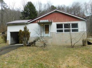 1437 R A West Hwy, Delbarton, WV 25670