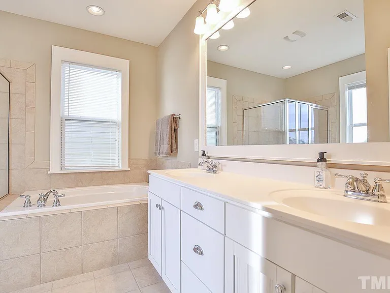 19 Pokeberry Bend Dr — Photo 14