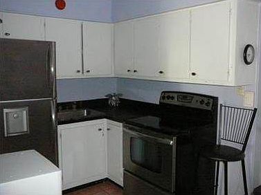 5th image of 1605 SW 25th St