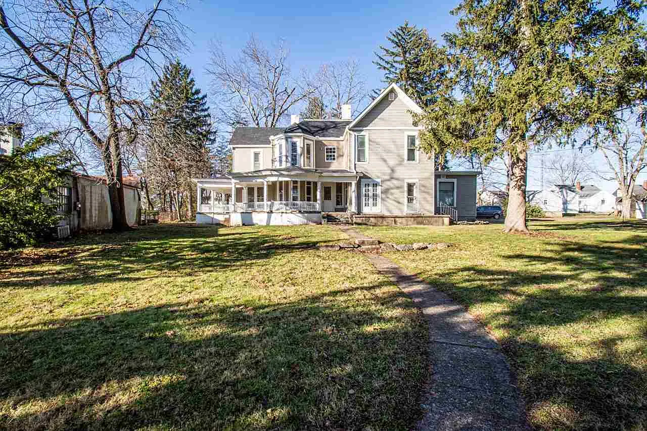 1 bed, $840 — Photo 1