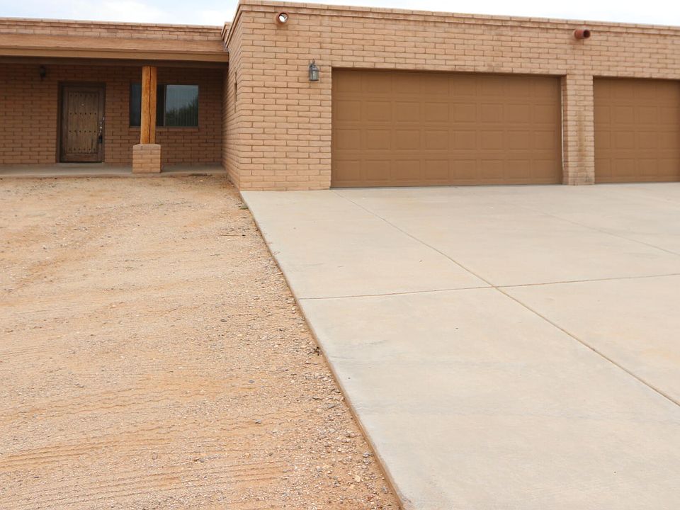 1st image of 38637 S Gavin Dr