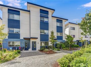 4246 S Greenbelt Station Dr, Seattle, WA 98118