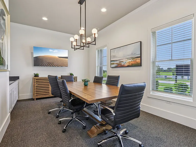 Precedent Flats | Specials Available — Photo 9