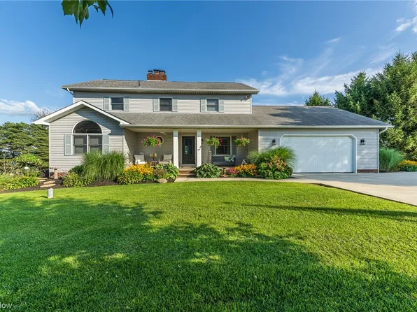 2420 Indian Run Ave SE, East Canton, OH 44730