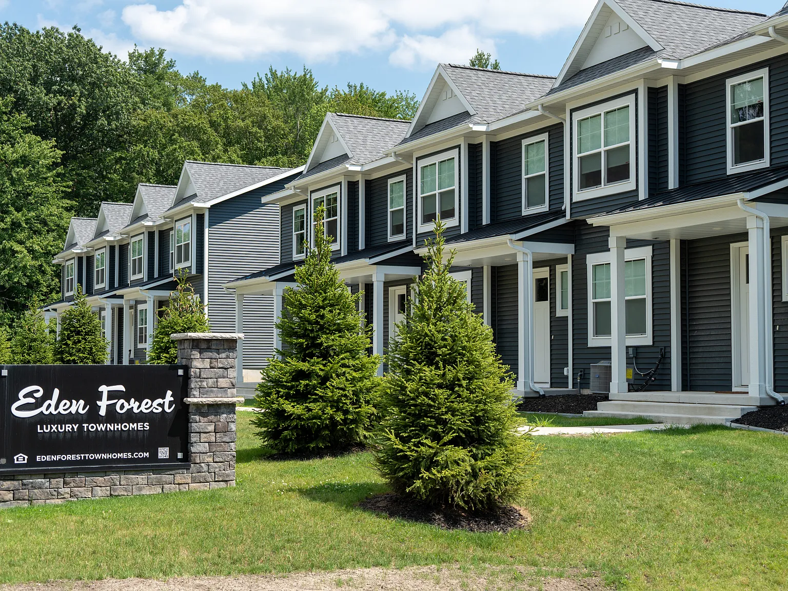 Eden Forest Townhomes — Photo 2