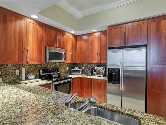 5th image of 701 S Olive Ave APT 722