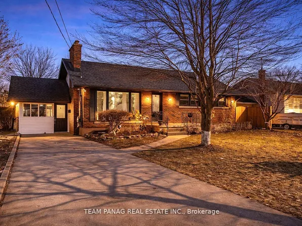 24 Brisbane Gln, Saint Catharines, ON L2N 3K9