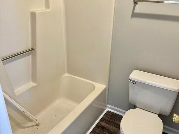 2nd image of 3406 S Evans St APT C