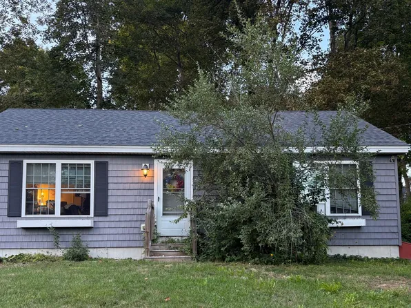 13 Spring Street, Bowdoinham, ME 04008