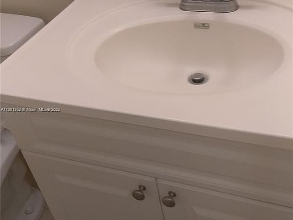 5th image of 9180 Fontainebleau Blvd APT 204