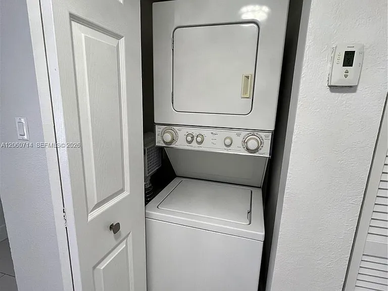 9520 SW 8th St #118 — Photo 11
