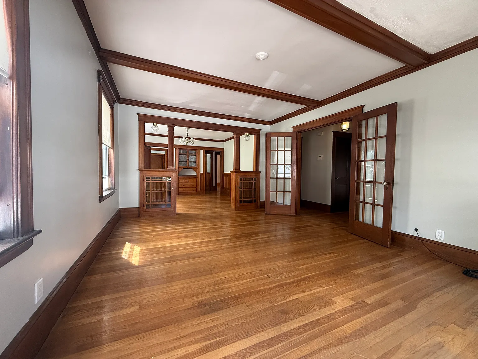 2 bed, 1100 sqft, $2,600 — Photo 4