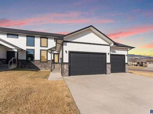 7301 S Tivoli Pl, Sioux Falls, SD 57108