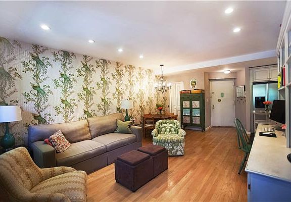 4th image of 4 W 109th St APT 1C