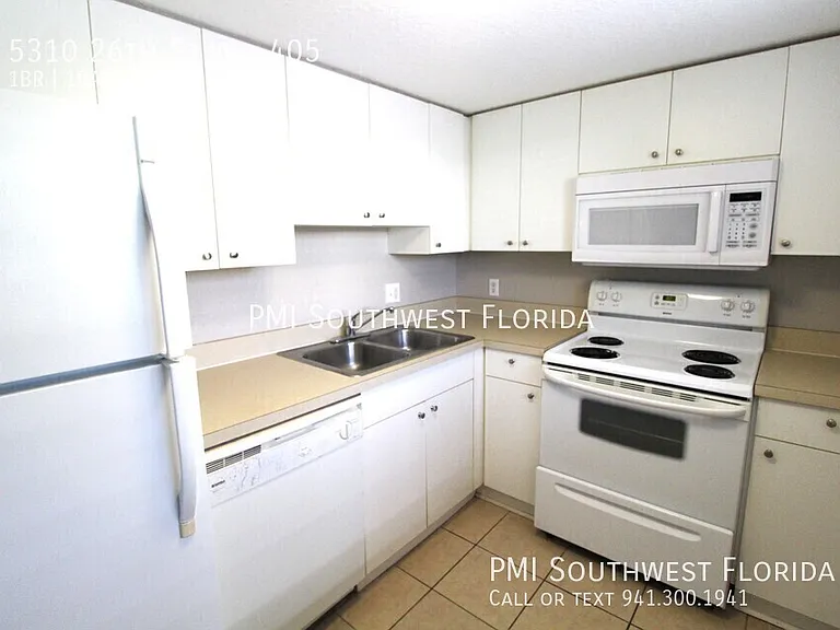 5310 26th St W #405 — Photo 2