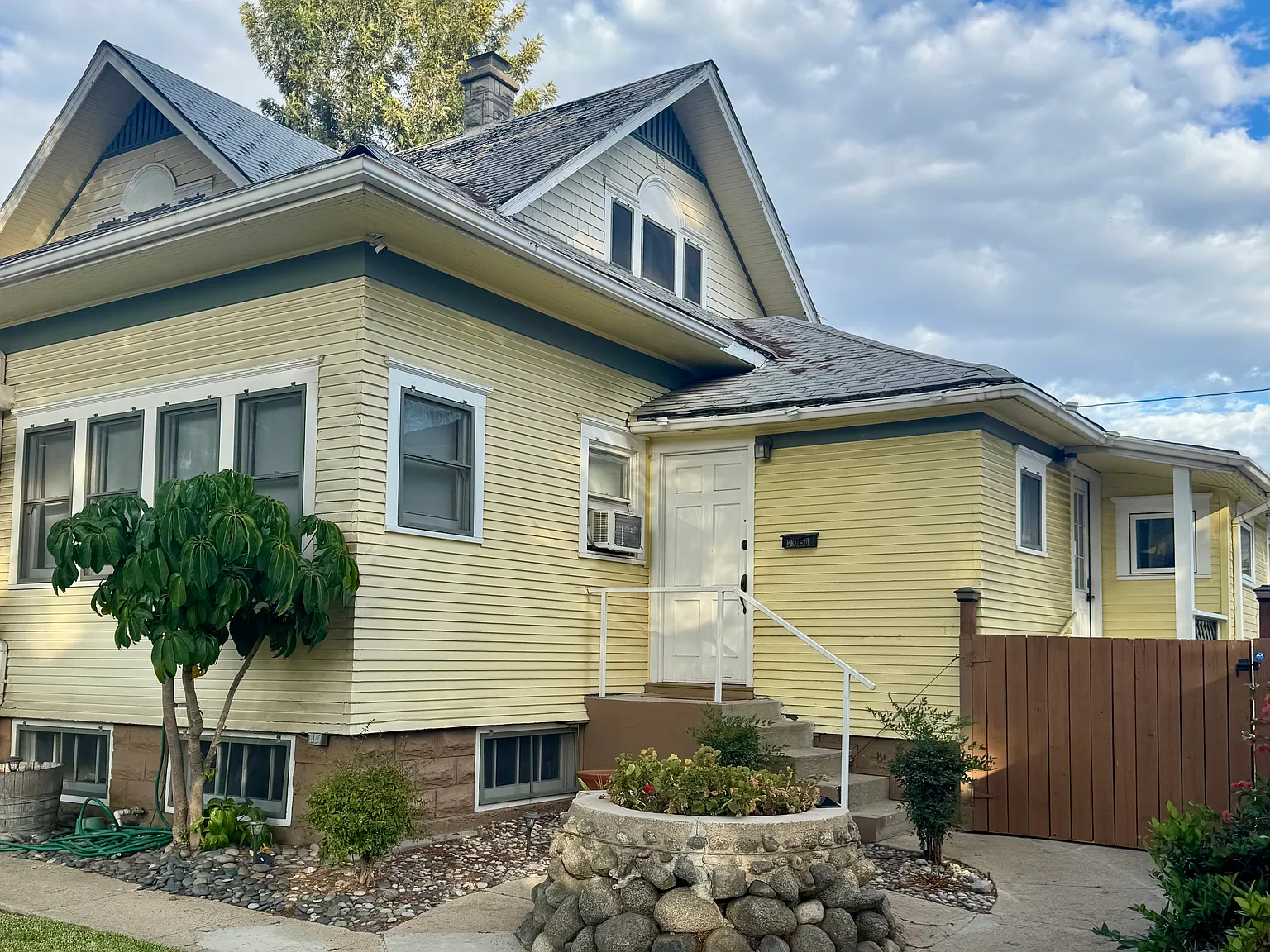 1 bed, 700 sqft, $1,950 — Photo 1