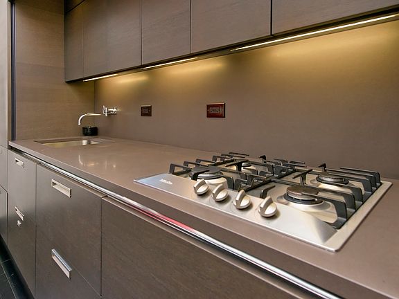 5th image of 20 Pine St APT 602
