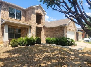 8721 Wagon Trl, Aubrey, TX 76227