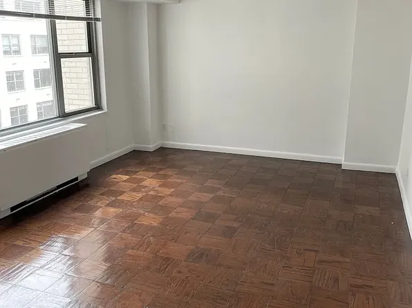 245 E 63rd St APT 1219, New York, NY 10065