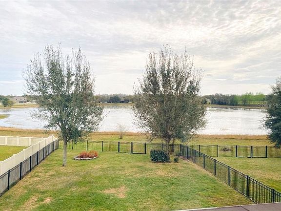 3rd image of 13726 Lakemont Dr