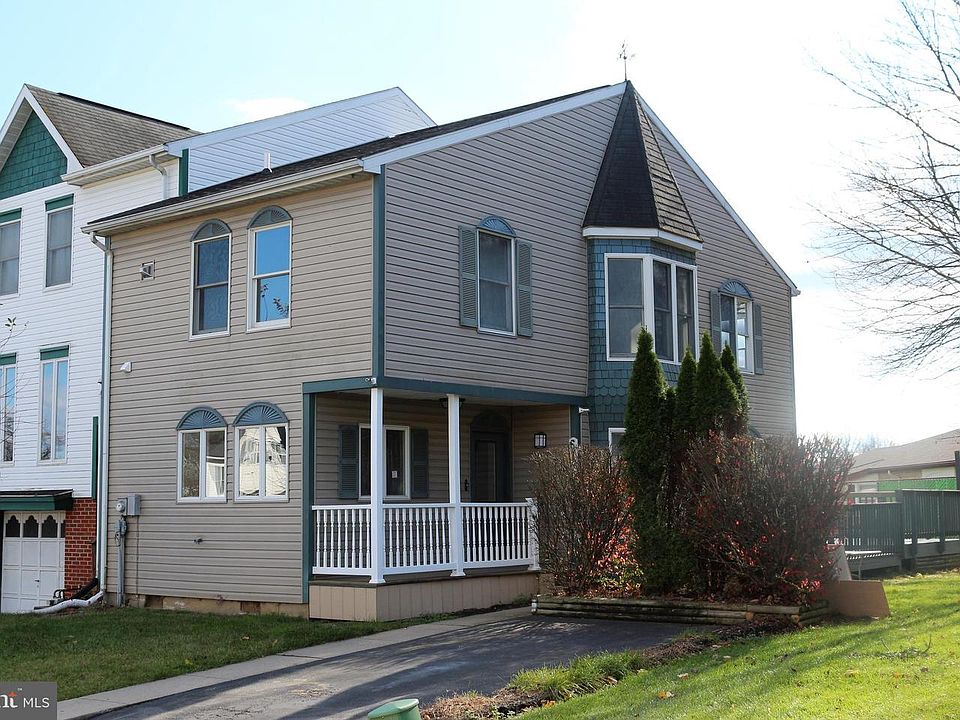 1st image of 617 Picadilly Dr
