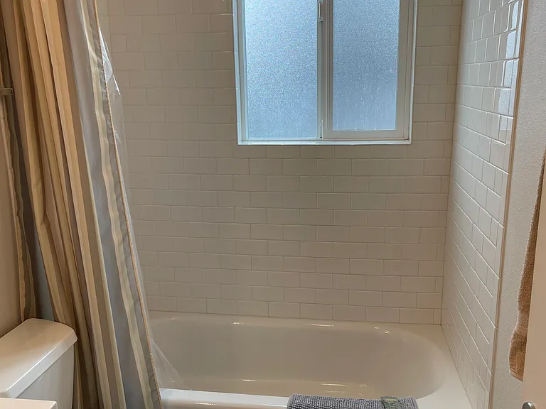 602 4th St #2C — Photo 10