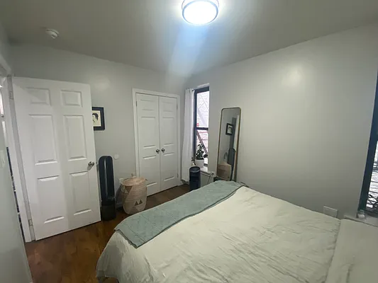 Rented by Premier Metro Realty Corp | media 13