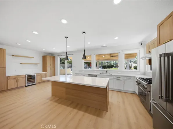 1806 Willowbluff Dr, Corona, CA 92883