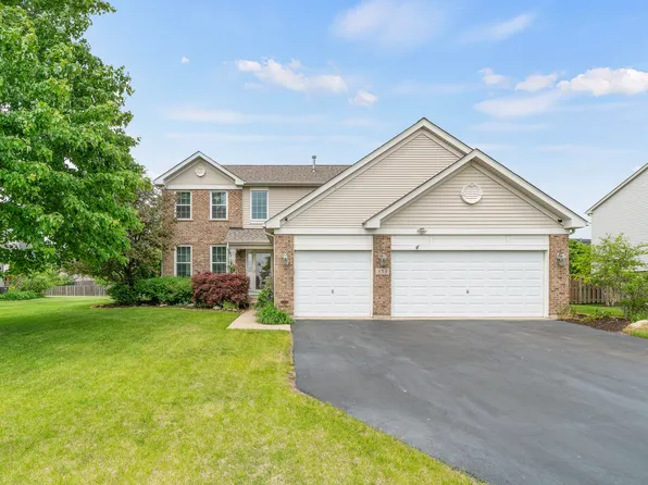 853 Prairie Crossing Dr, Yorkville, IL 60560