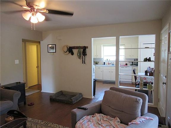 3rd image of 1212 Hollow Creek Dr