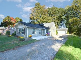 44 Grove Ave, Painesville, OH 44077