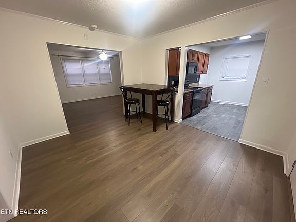 5th image of 2909 Woodrow Dr