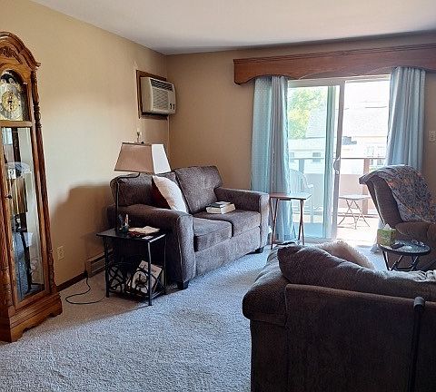 5th image of 310 N West St APT 5