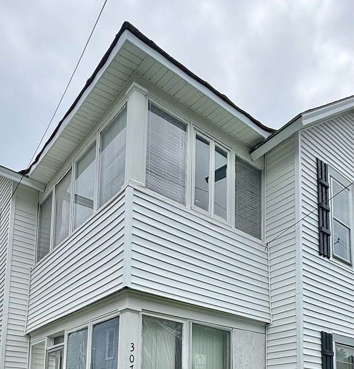 1st image of 307 S Main St #201
