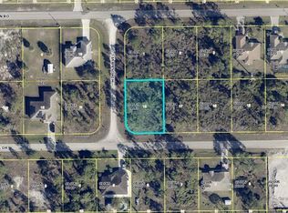 935 Panda Dr, Lehigh Acres, FL 33974