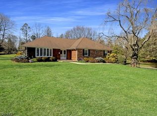 23 N Honeyman Rd, Whitehouse Station, NJ 08889