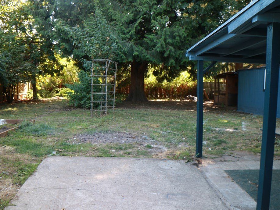 2nd image of 3909 E 14th St