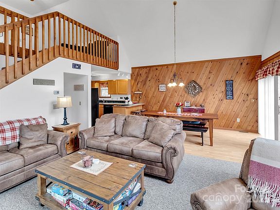 2nd image of 278 Barber Hill Dr