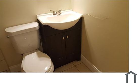3rd image of 752 Dr Martin Luther King Jr Blvd APT 5