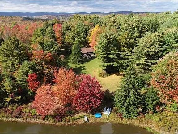 3rd image of 1737 Tupper Hill Rd