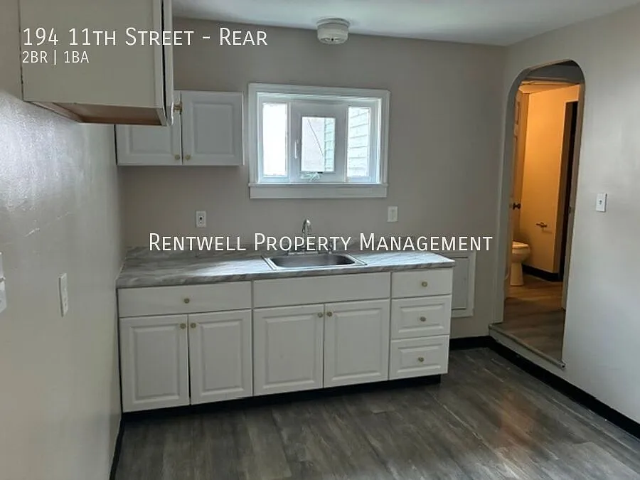 2-Bedroom Single-Family Home with Shared Yard — Photo 4