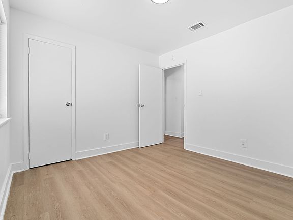 5th image of 118 Garr Ln APT E104