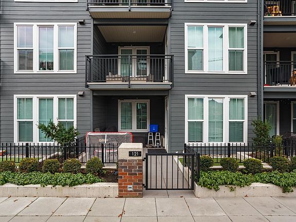 2nd image of 1770 Richter St #121